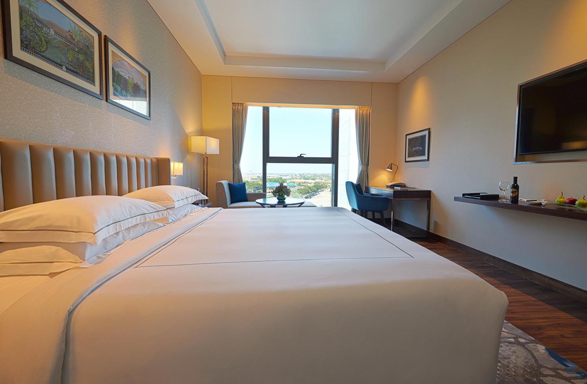 Premium Room King Bed